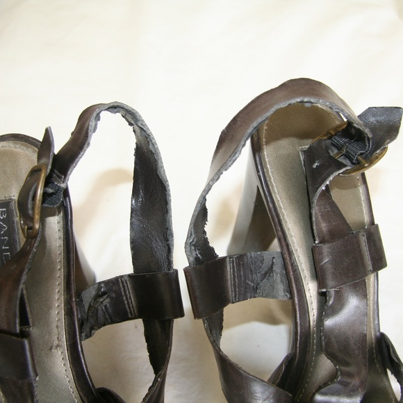Bandolino 8 Brown strappy open toed sandal heel - Picture 8 of 8